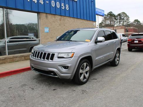 Used 2015 Jeep Grand Cherokee Overland image 3