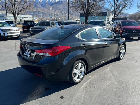 Used 2013 Hyundai Elantra GLS w/ Preferred Pkg image 7