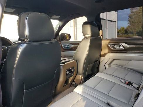 Used 2024 Chevrolet Tahoe LS w/ Driver Alert Package RWD image 8