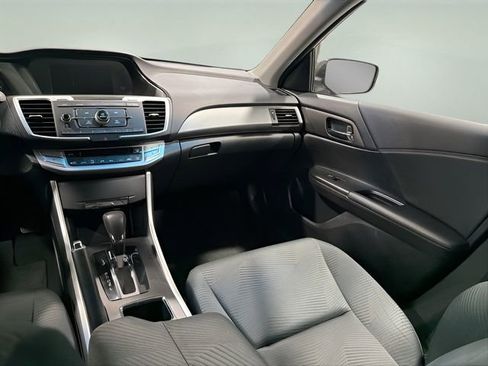 Used 2015 Honda Accord LX image 25