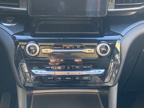 Used 2023 Ford Explorer ST-Line w/ Class IV Trailer Tow Package image 20