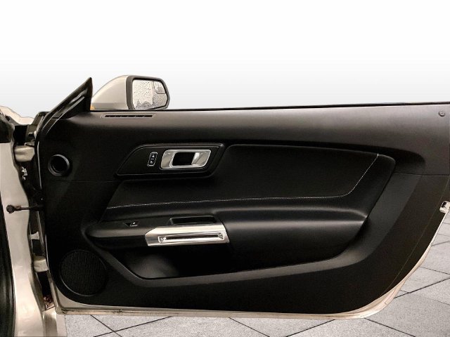 Used 2018 Ford Mustang GT RWD image 23