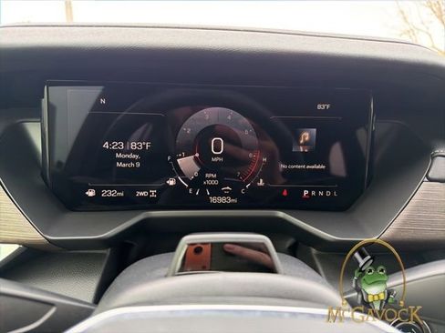 Used 2025 GMC Acadia Denali w/ Super Cruise Package image 19