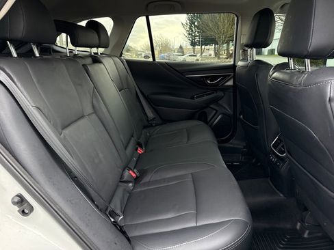 Used 2022 Subaru Outback Limited image 12