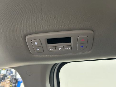 New 2026 Kia Carnival image 25