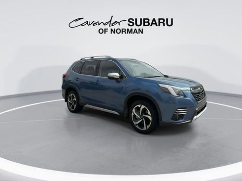 Used 2023 Subaru Forester Touring AWD/4WD image 2