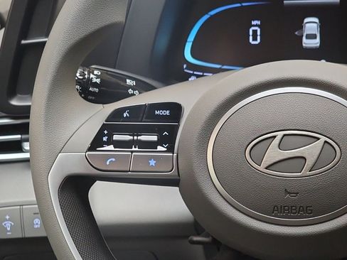 New 2026 Hyundai Elantra SE image 16