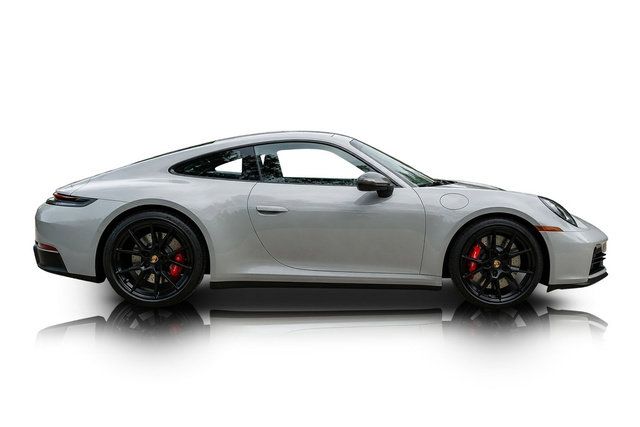 Used 2025 Porsche 911 Carrera S RWD image 2