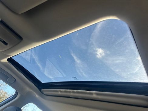 New 2025 Nissan Altima 2.5 SR w/ SR Premium Package image 31