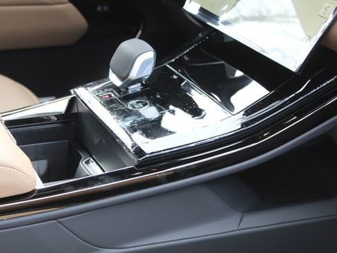 New 2026 Land Rover Range Rover Sport SE image 23