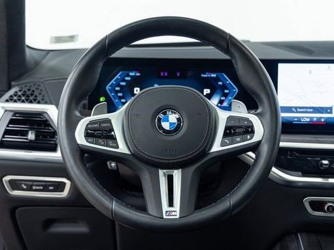 Certified 2025 BMW X7 M60i image 16