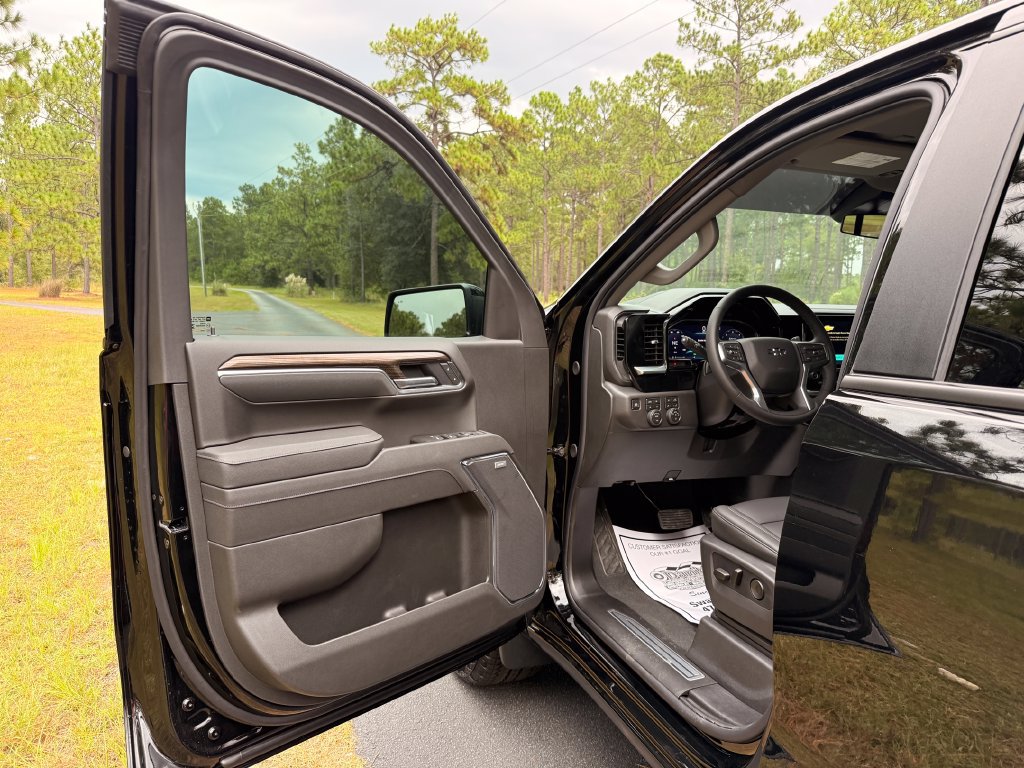 New 2026 Chevrolet Silverado 1500 RST w/ RST All Star Premium Package AWD/4WD image 11