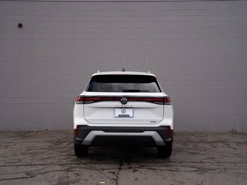 New 2026 Volkswagen Tiguan S image 5