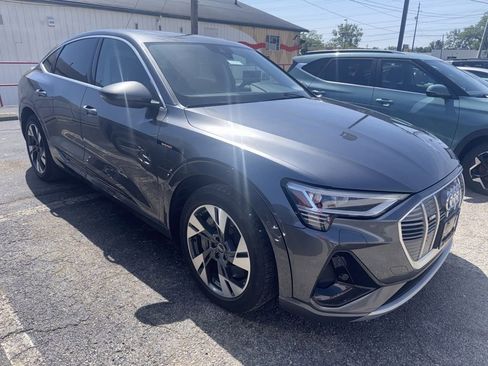 Used 2021 Audi e-tron Premium AWD/4WD image 5