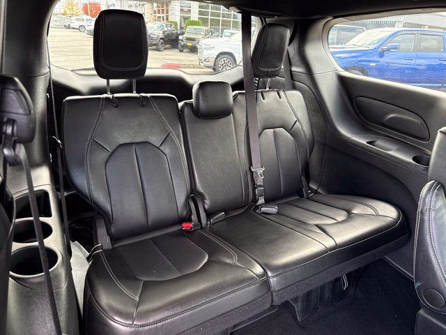 Used 2025 Chrysler Pacifica Select FWD image 13