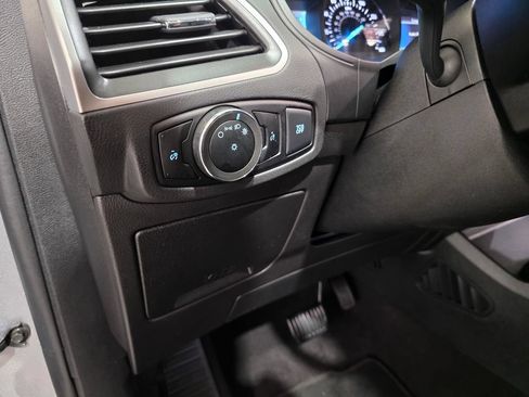 Used 2024 Ford Edge SE w/ Black Appearance Package AWD/4WD image 25