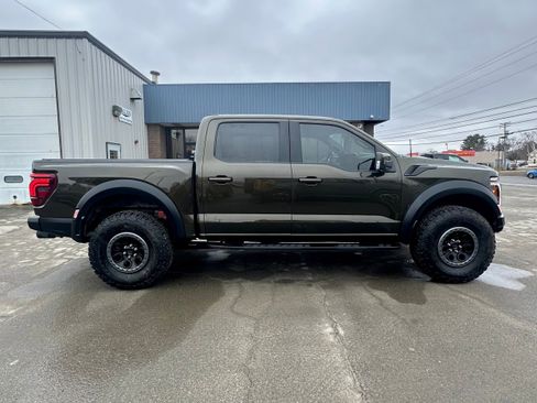 Used 2024 Ford F150 Raptor image 2