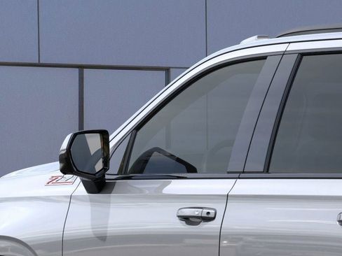 New 2026 Chevrolet Suburban Z71 w/ Comfort Package image 40