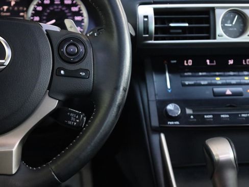 Used 2014 Lexus IS 250 RWD image 33