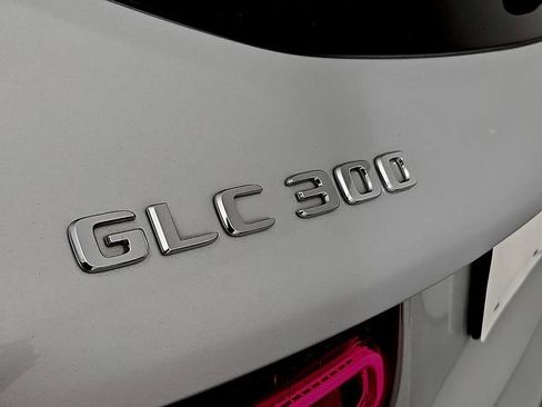 Used 2020 Mercedes-Benz GLC 300 image 31