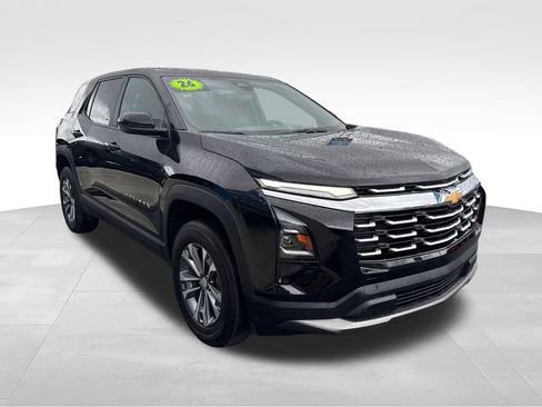 Used 2026 Chevrolet Equinox LT FWD image 15