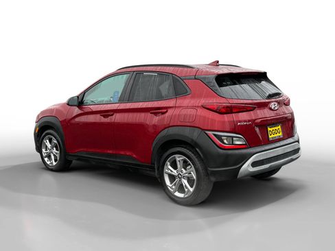 Used 2023 Hyundai Kona SEL w/ Convenience Package image 3