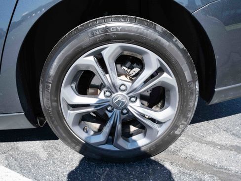 Certified 2023 Honda Accord EX image 28