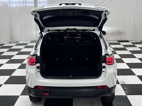 Used 2023 Jeep Compass Trailhawk image 10