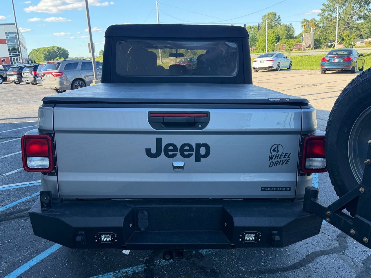 Used 2020 Jeep Gladiator Sport w/ Quick Order Package 24S AWD/4WD image 5