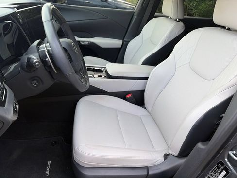 Used 2025 Lexus RX 350h w/ Convenience Package AWD/4WD image 4