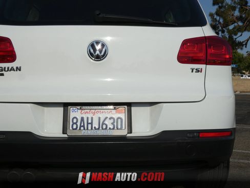 Used 2017 Volkswagen Tiguan S FWD image 9
