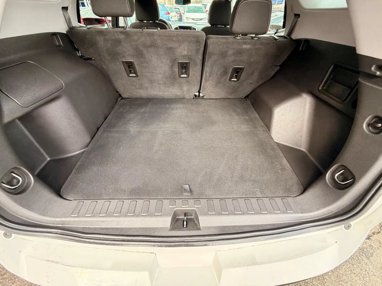 Used 2022 GMC Terrain SLE AWD/4WD image 7