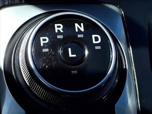 Certified 2022 Ford Escape SEL image 17