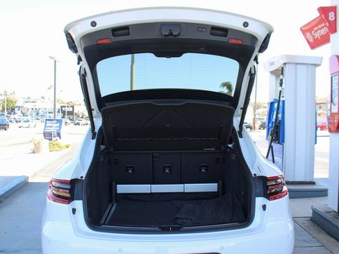 Used 2017 Porsche Macan S AWD/4WD image 25