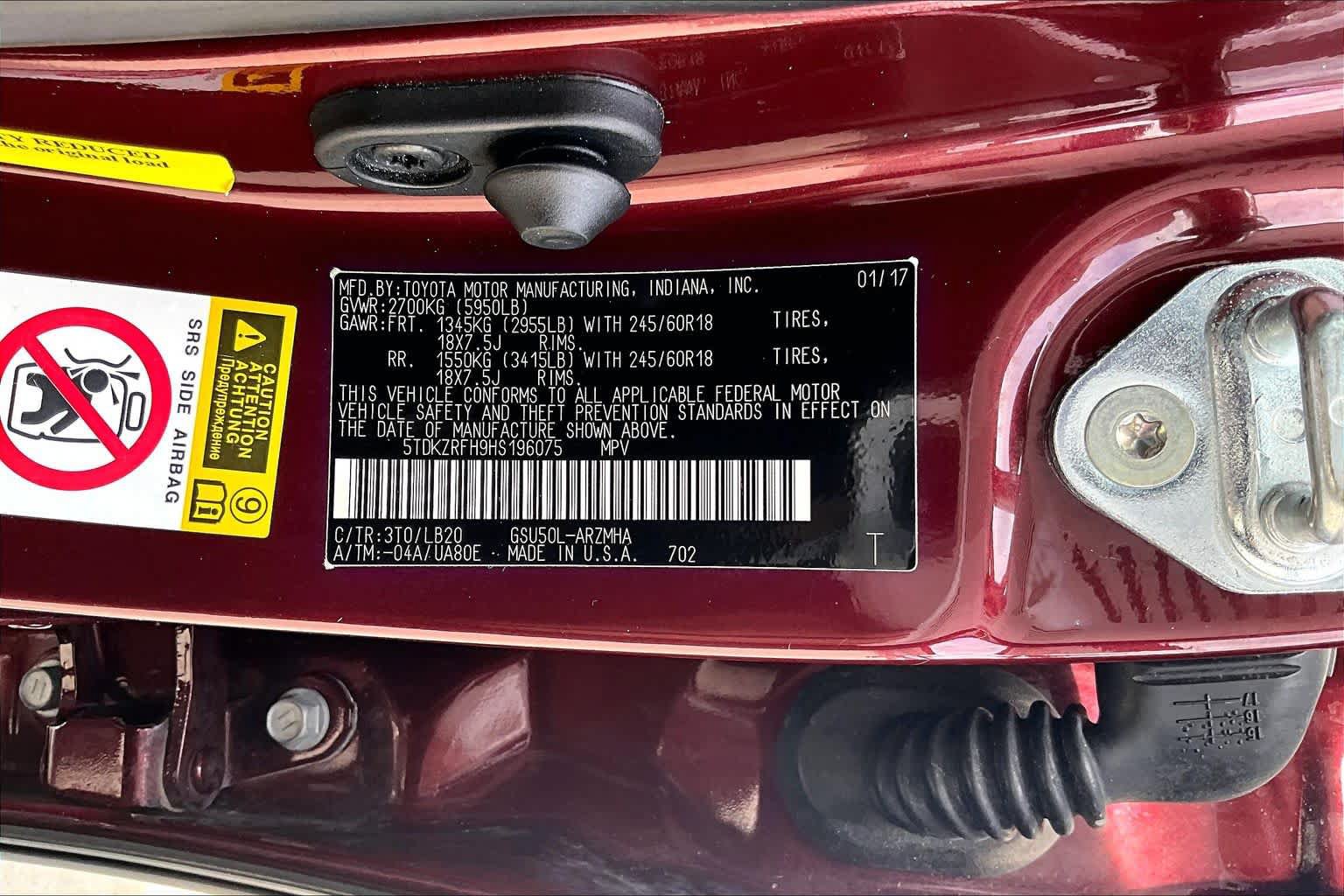 Used 2017 Toyota Highlander XLE FWD image 32