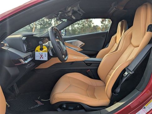 Used 2024 Chevrolet Corvette Stingray Preferred Cpe w/ Z51 Performance Package image 9