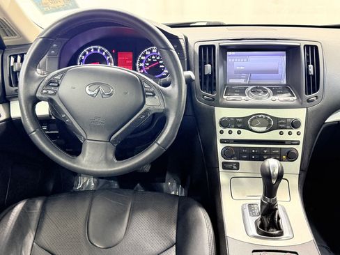 Used 2009 INFINITI G37 Journey w/ Premium Pkg image 18