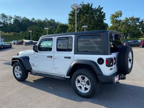 Used 2019 Jeep Wrangler Unlimited Sport S AWD/4WD image 3