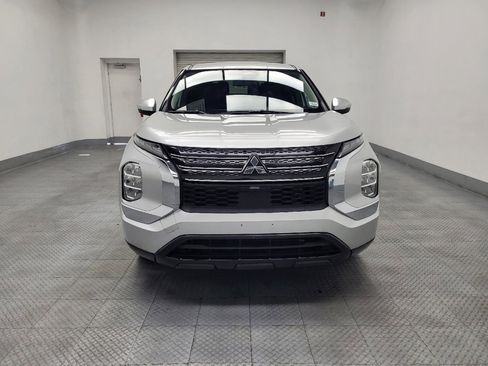 Used 2022 Mitsubishi Outlander ES FWD image 15