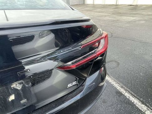 Used 2025 Toyota Camry SE FWD image 11