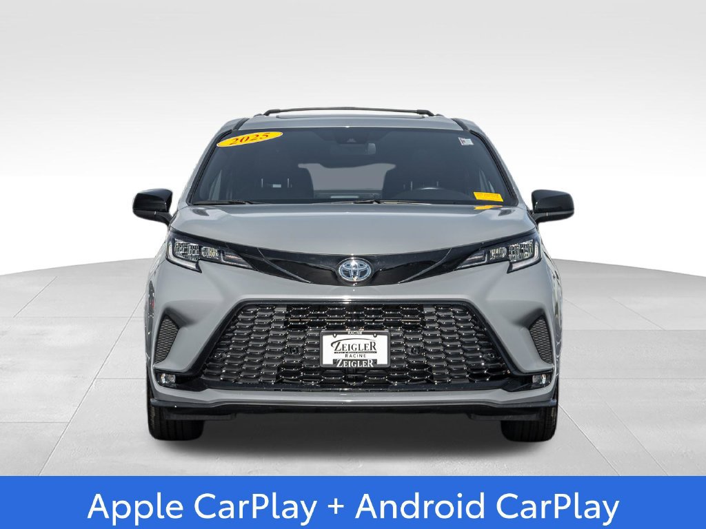 Used 2025 Toyota Sienna XSE w/ XSE Plus Package AWD/4WD image 2