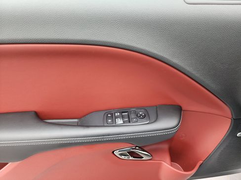 Used 2019 Dodge Challenger SRT Hellcat Redeye RWD image 39