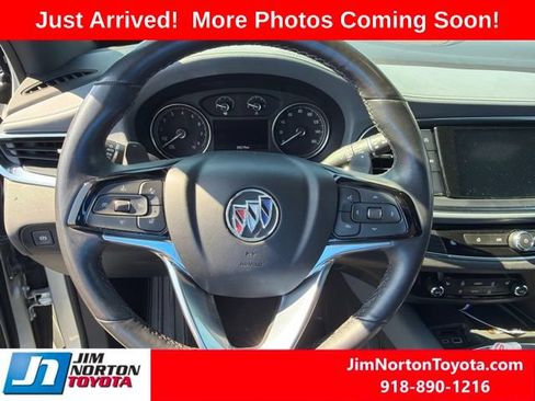 Used 2022 Buick Enclave Essence w/ Experience Buick Package AWD/4WD image 13