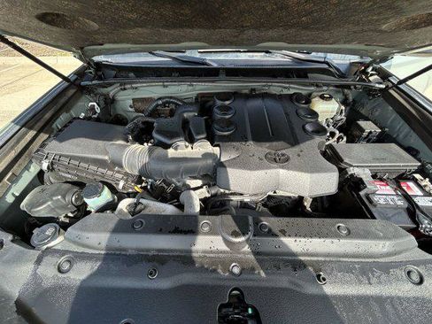 Certified 2022 Toyota 4Runner TRD Off-Road Premium w/ Moonroof Package image 11