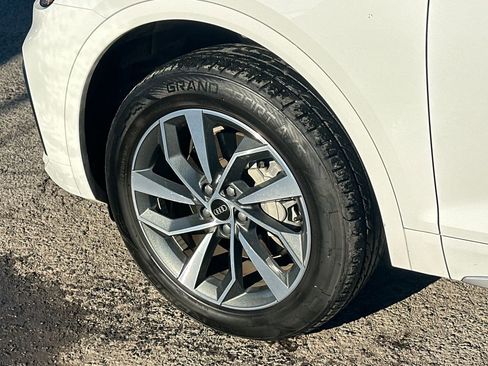 Used 2023 Audi Q5 2.0T Premium Plus image 11