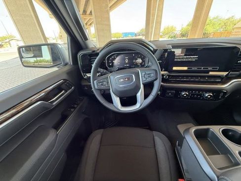 New 2026 GMC Sierra 1500 SLE image 21