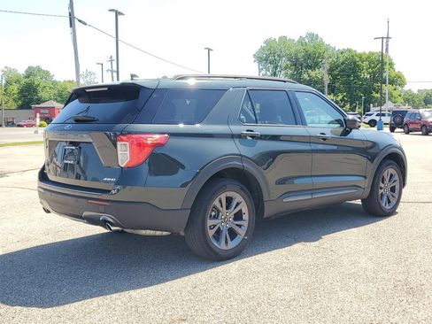Certified 2024 Ford Explorer XLT w/ Equipment Group 202A AWD/4WD image 4