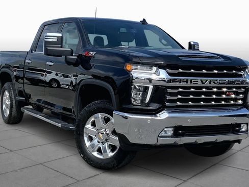 Used 2022 Chevrolet Silverado 2500 LTZ w/ LTZ Convenience Package image 3