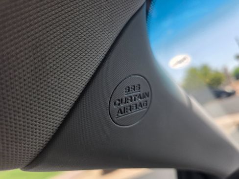 Used 2017 Toyota Sienna LE FWD image 23