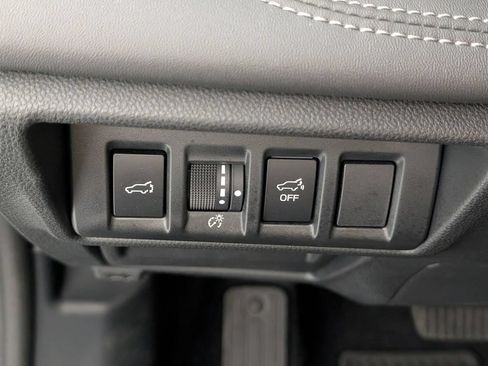 Used 2025 Subaru Outback Limited AWD/4WD image 16